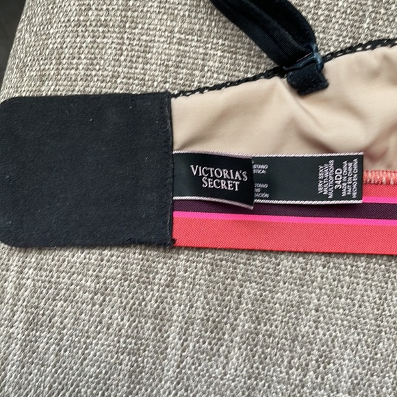 34DD VERY SEXY MULTI WAY Victoria’s Secret bra - Picture 4 of 8